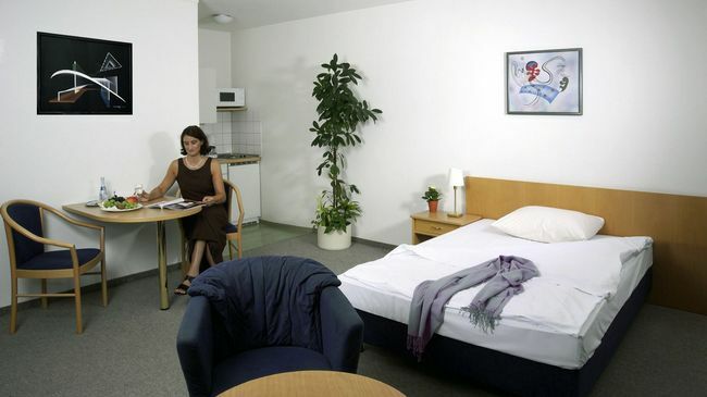 Ariva Boardinghouse Platanenhof Lejlighedshotel MHG Værelse billede